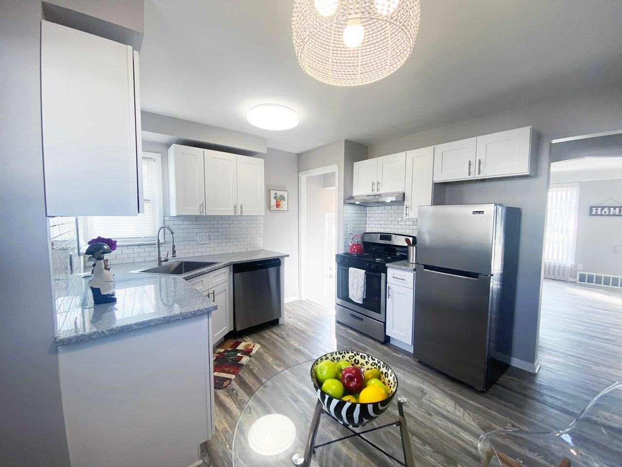 14011 Broadway Ave - Photo 4 of 14