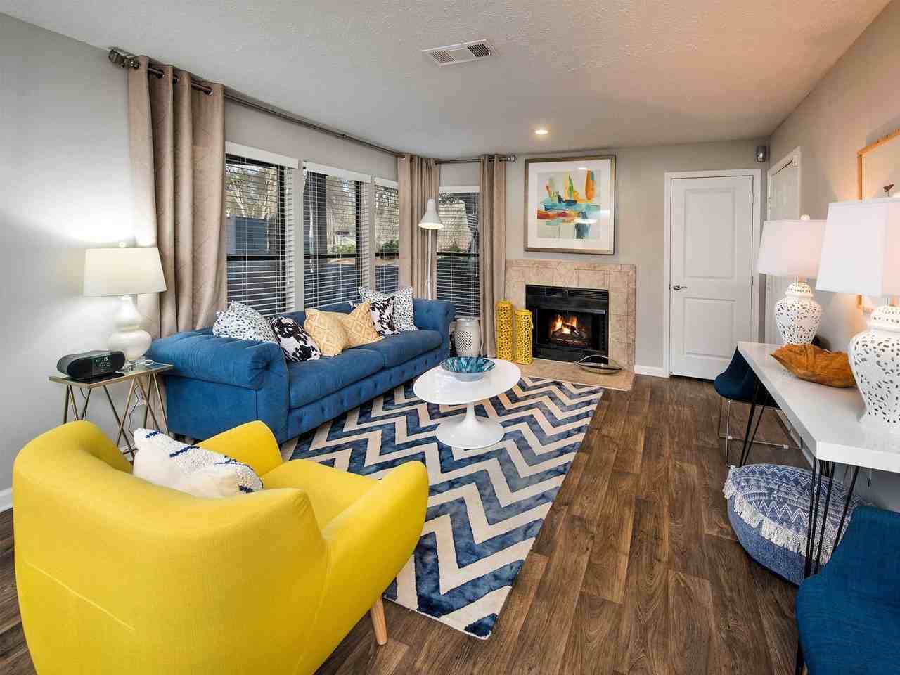 Advenir at Winterset - Photo 2 of 20