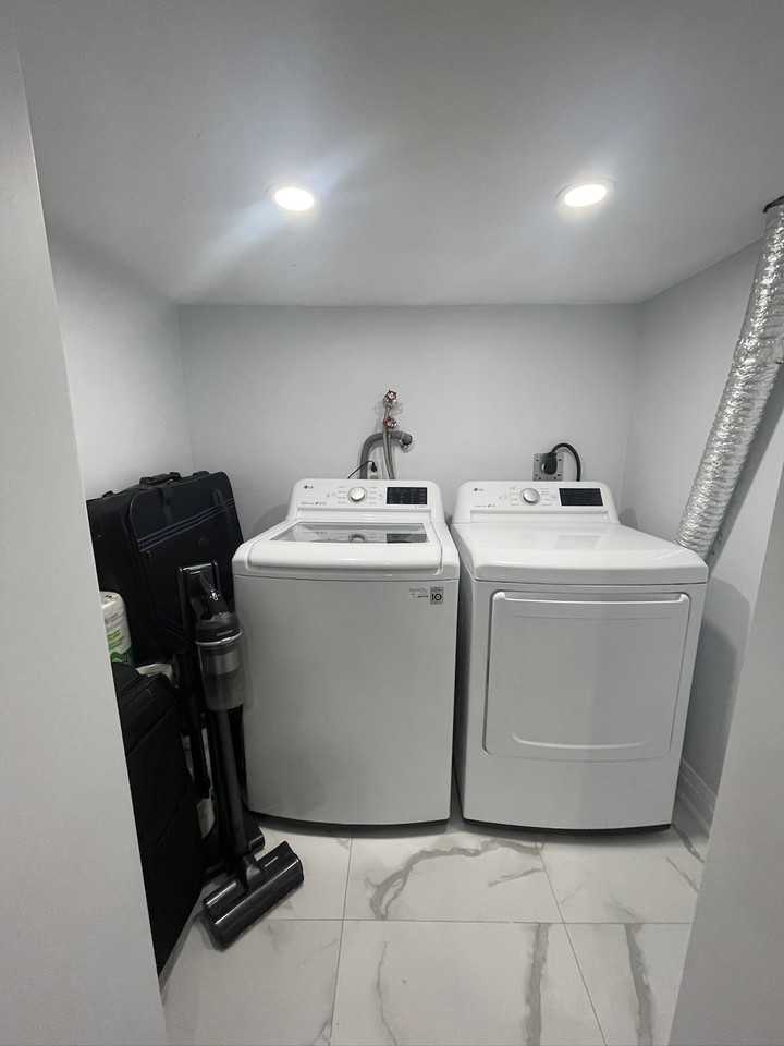 3308 Lady Slipper Crt - Photo 3 of 8