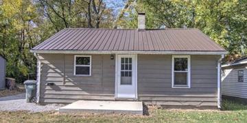 featured image of 1539 N 32nd St