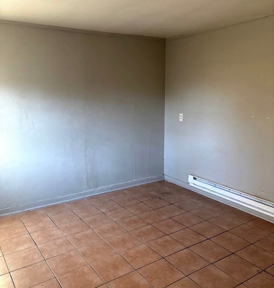 1539 N 32nd St #1539N32nd - Photo 6 of 9