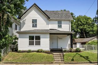 2823 N Kenwood Ave - Photo 1 of 1