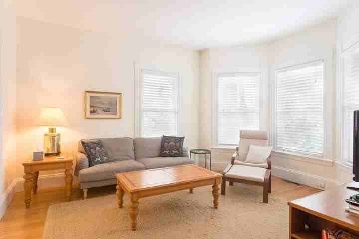 26 Maple Ave #1stFL - Photo 4 of 14