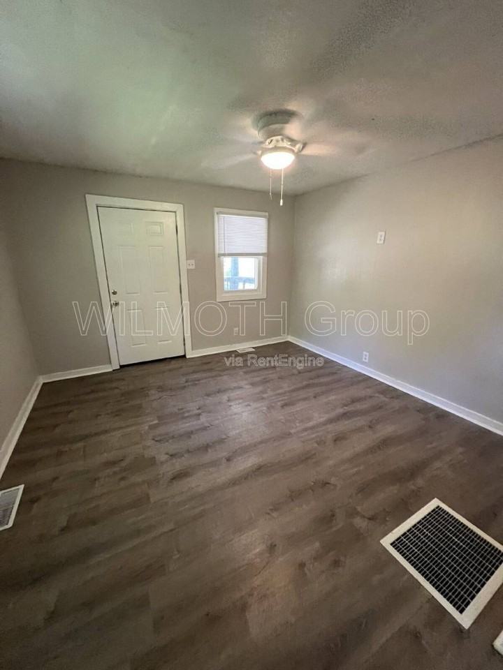 2722 N Olney St - Photo 2 of 10