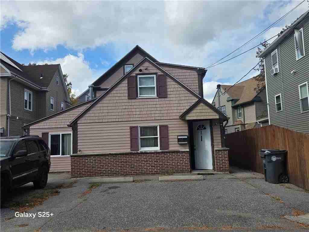 35 Spicer St