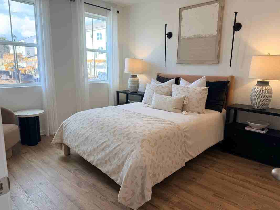 695 Alburgh Aly - Photo 4 of 24