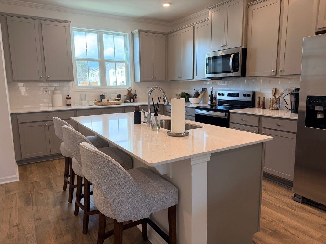 695 Alburgh Aly - Photo 7 of 24