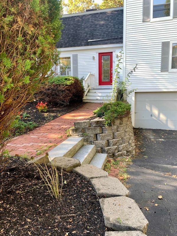 22 River Bend Cir - Photo 2 of 31
