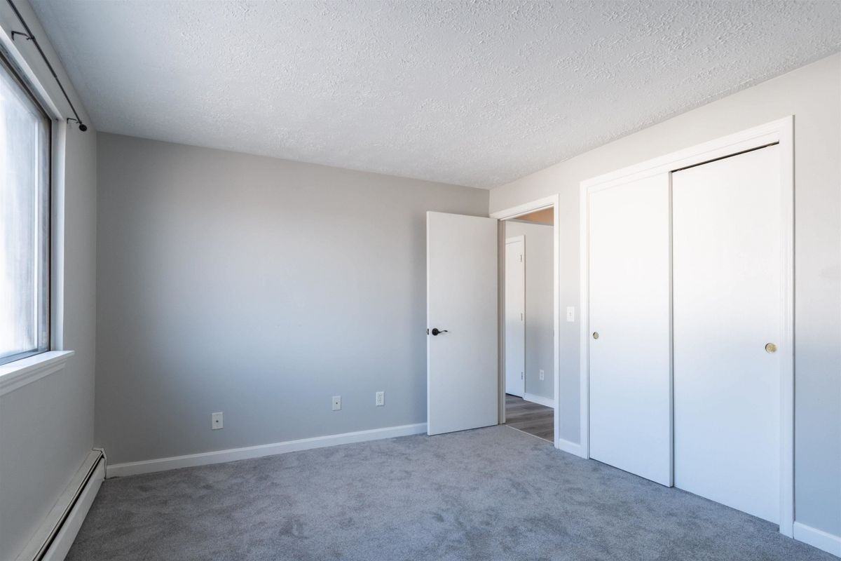 535 Calef Rd - Photo 6 of 11