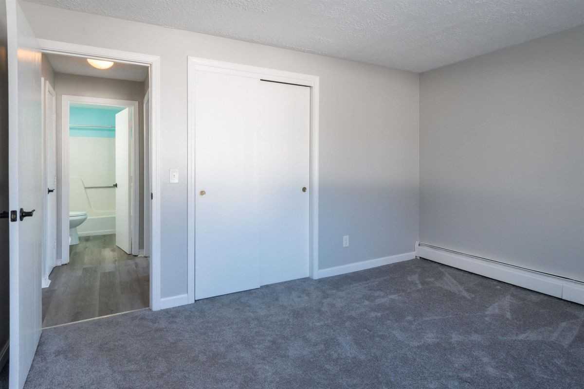 535 Calef Rd - Photo 7 of 11