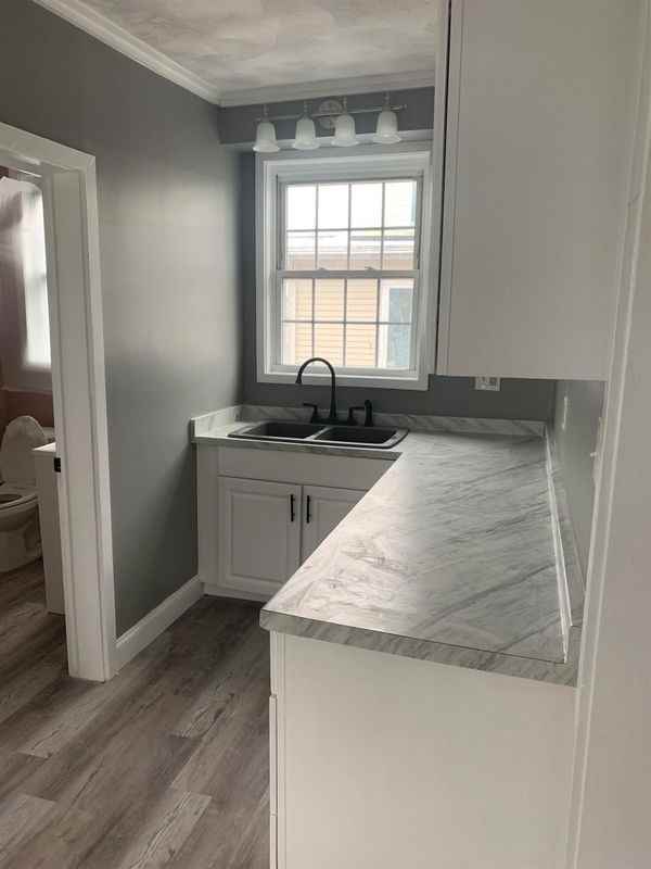 104 Pine St ##6 - Photo 2 of 3