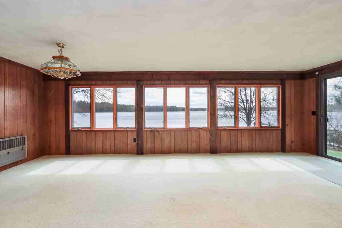 7 Howards Grv - Photo 7 of 36