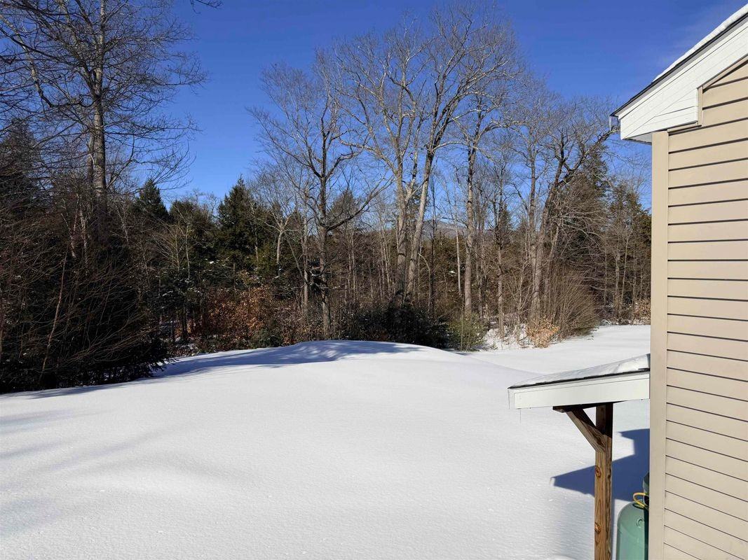 98 Ledge Hill Rd - Photo 3 of 24