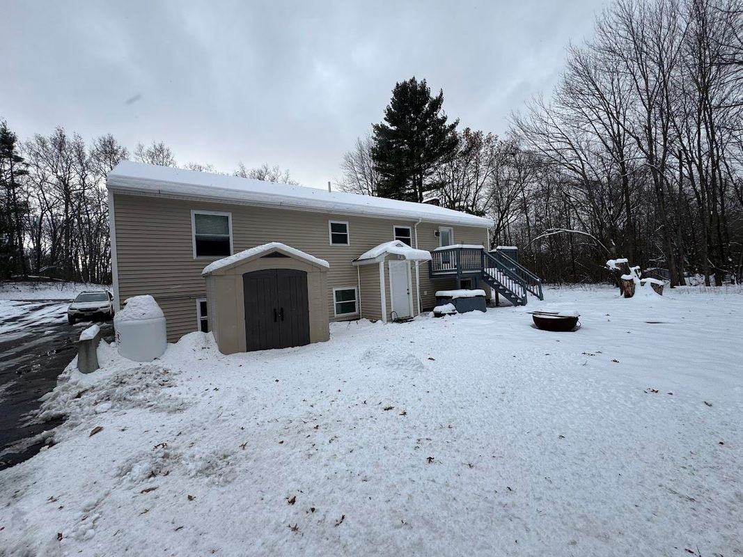 240 Leda Ave - Photo 4 of 39