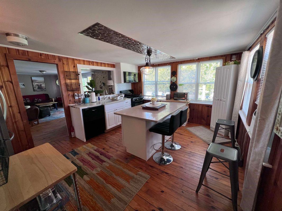 78 Long Island Rd - Photo 4 of 34