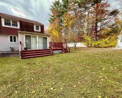 featured image of 8 Maylane Dr