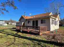 featured image of 7 Central Ave