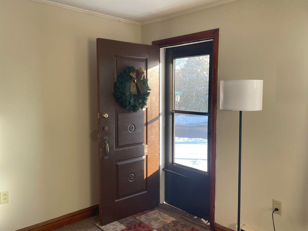 7 Central Ave - Photo 5 of 36