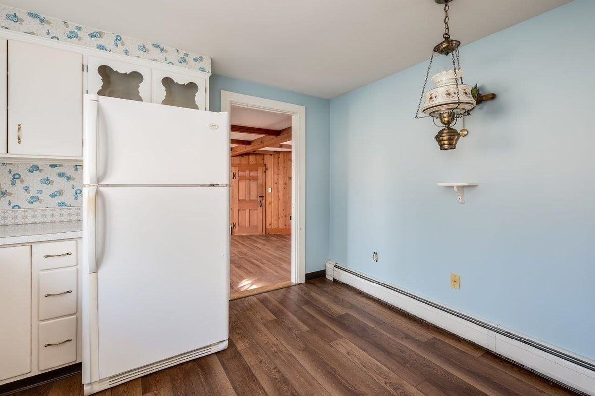 45 Weare Rd - Photo 5 of 38