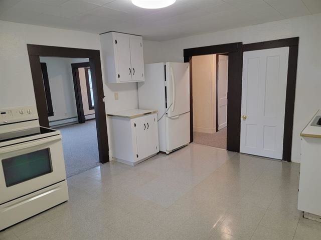 10B Dyer St - Photo 2 of 11