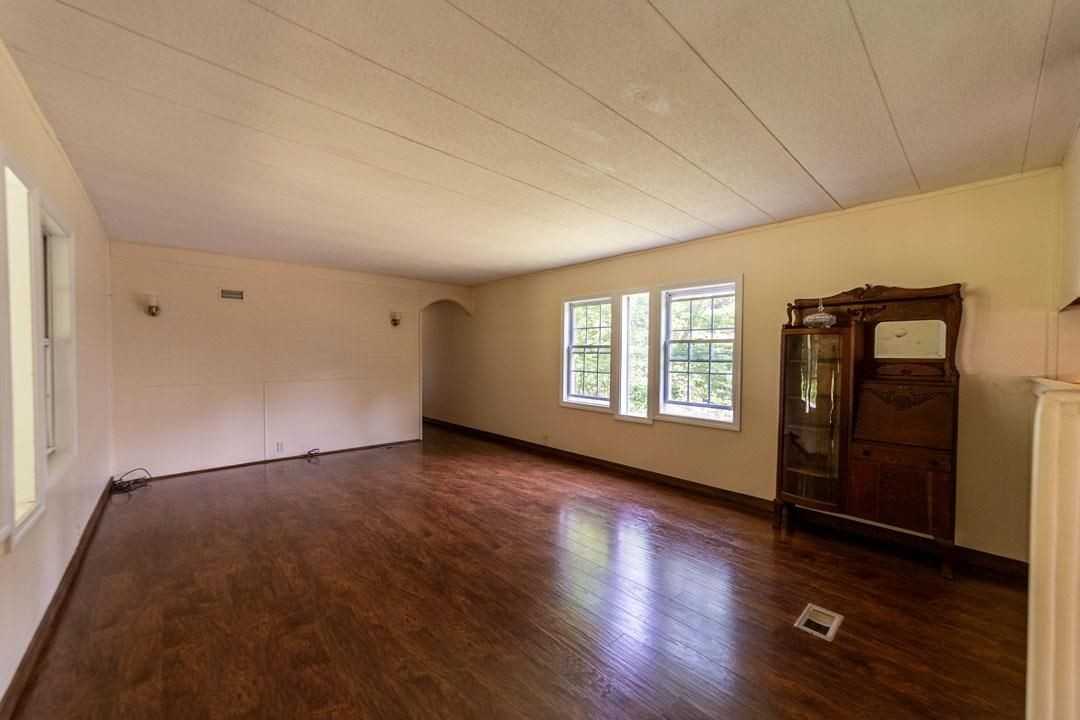 368 North Rd - Photo 2 of 15