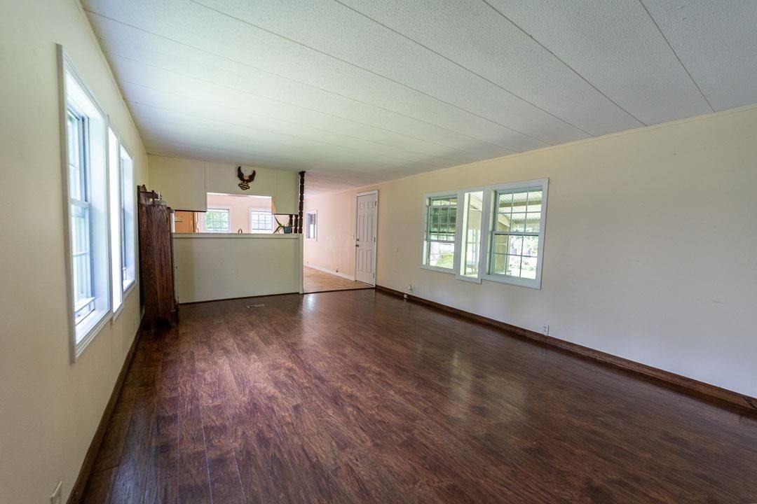 368 North Rd - Photo 3 of 15