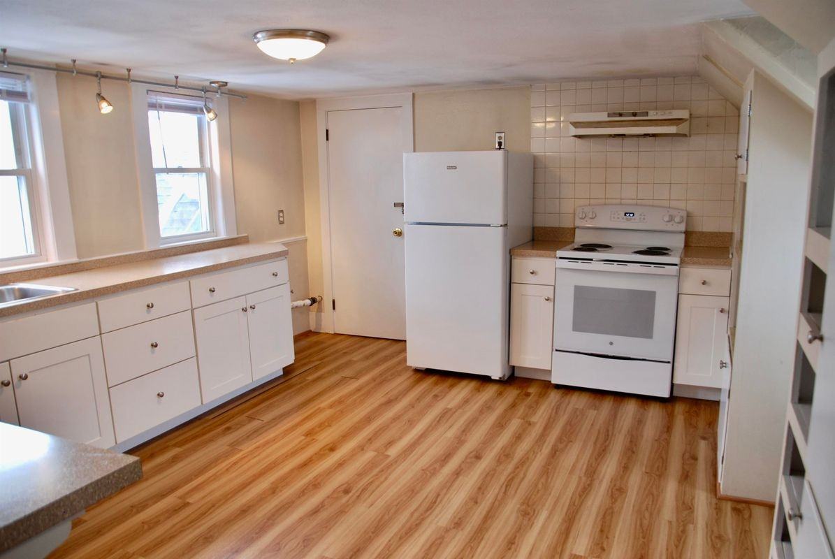 17 Hanover St - Photo 5 of 18