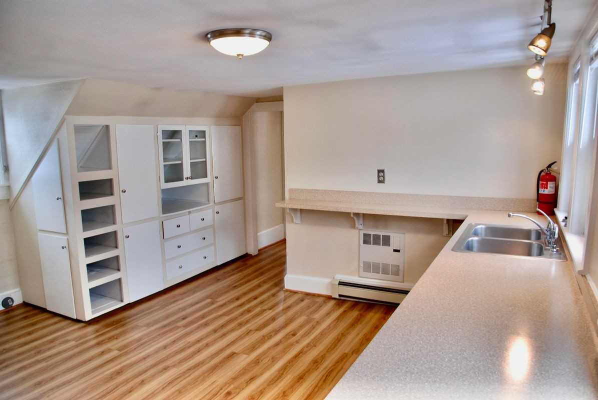 17 Hanover St - Photo 6 of 18