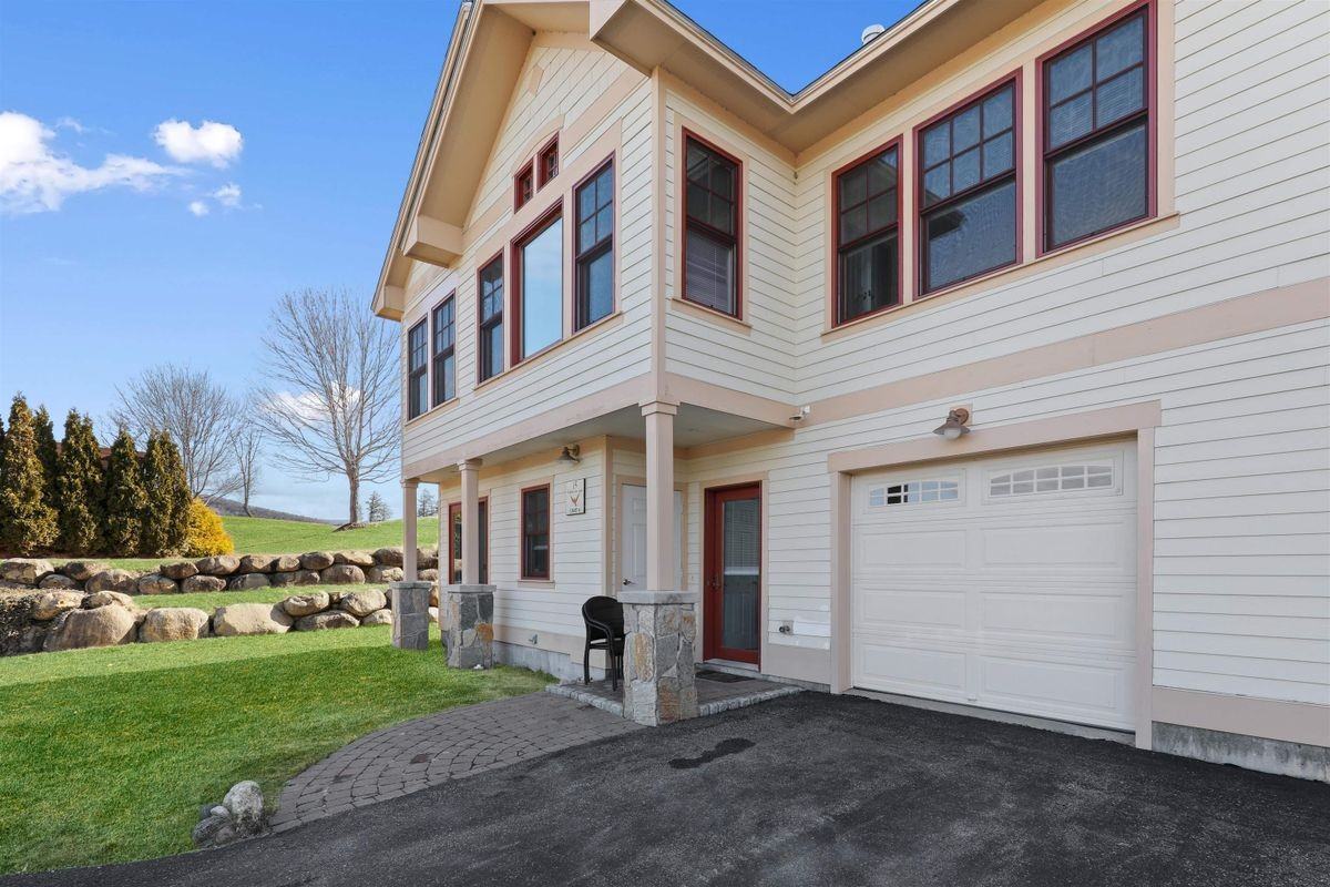 13 Greenscapes Ln ##9 - Photo 2 of 17