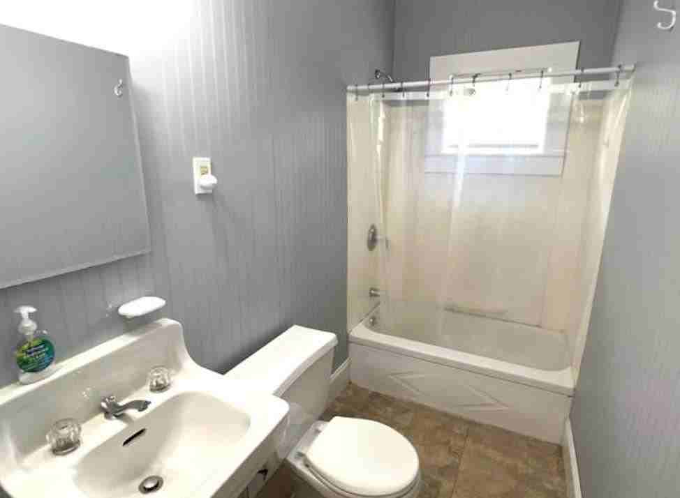 116 Concord St - Photo 5 of 9