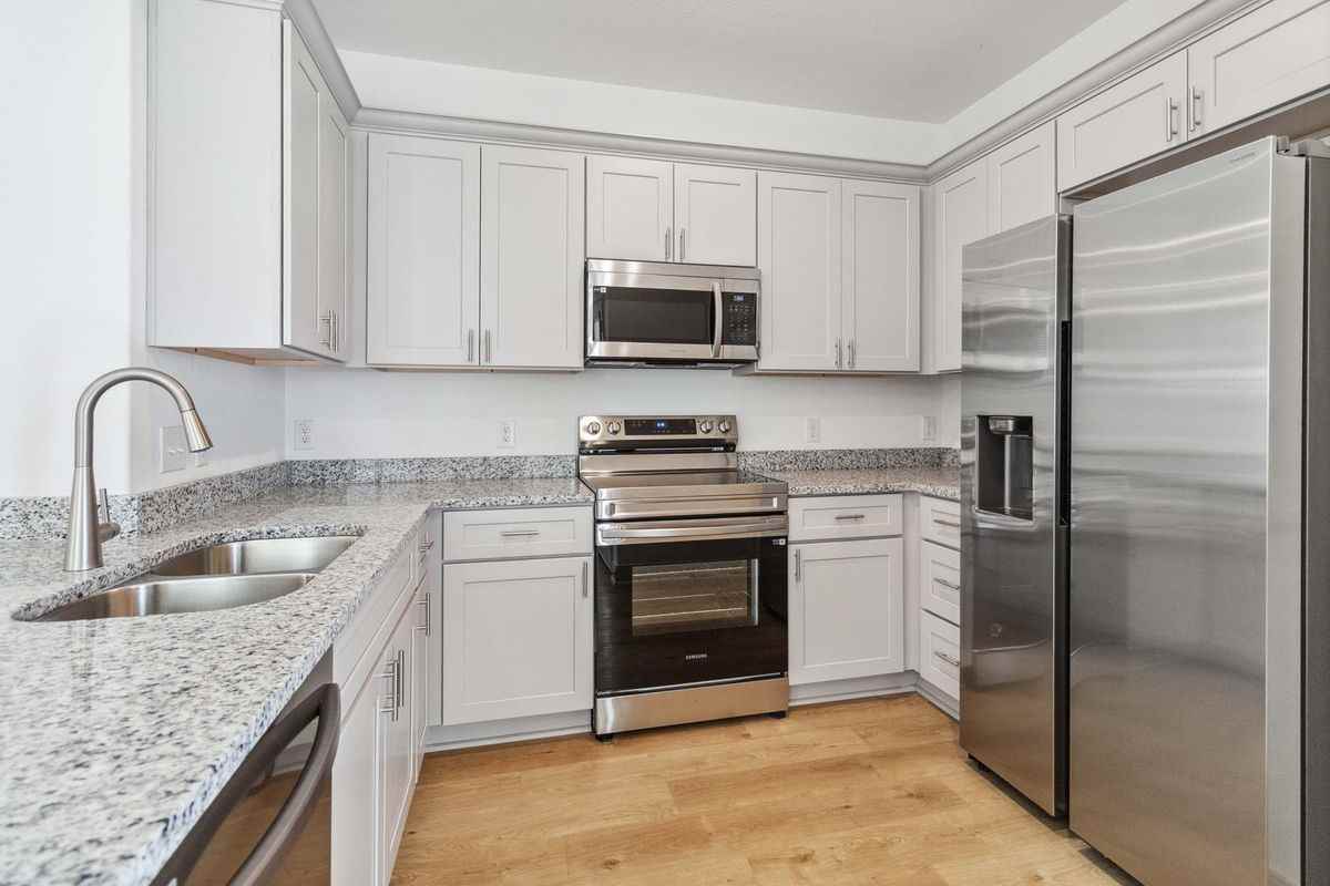 10207 Tulipwood Run ##102 - Photo 3 of 4