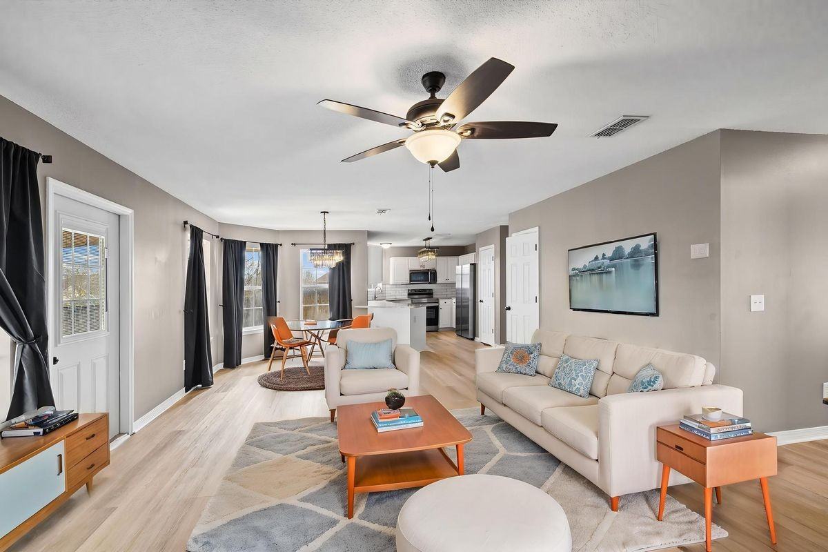 2544 Portobella Pl - Photo 4 of 25