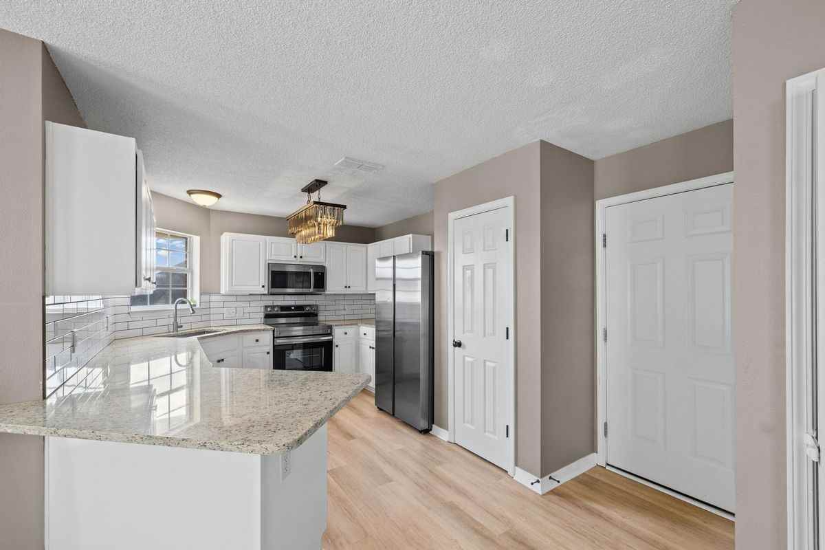 2544 Portobella Pl - Photo 7 of 25