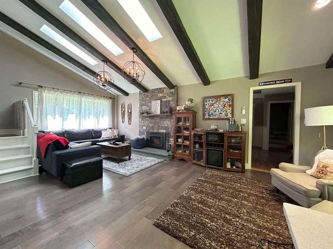 13 Deer St - Photo 2 of 16