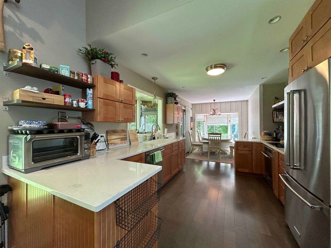 13 Deer St - Photo 6 of 16