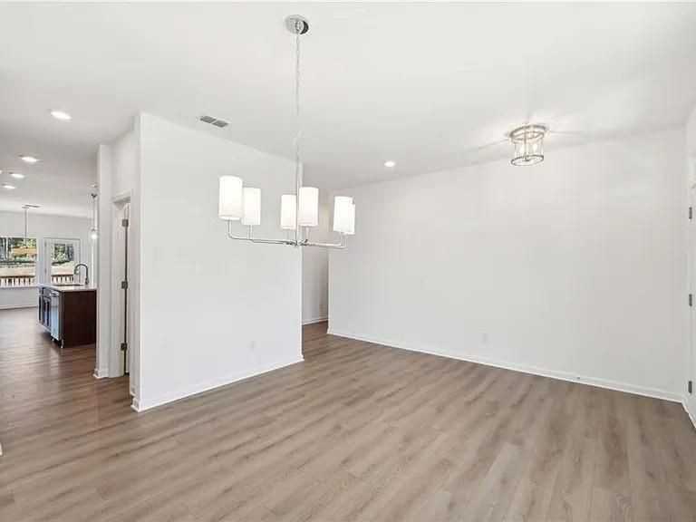 350 Foxhill Dr - Photo 6 of 49