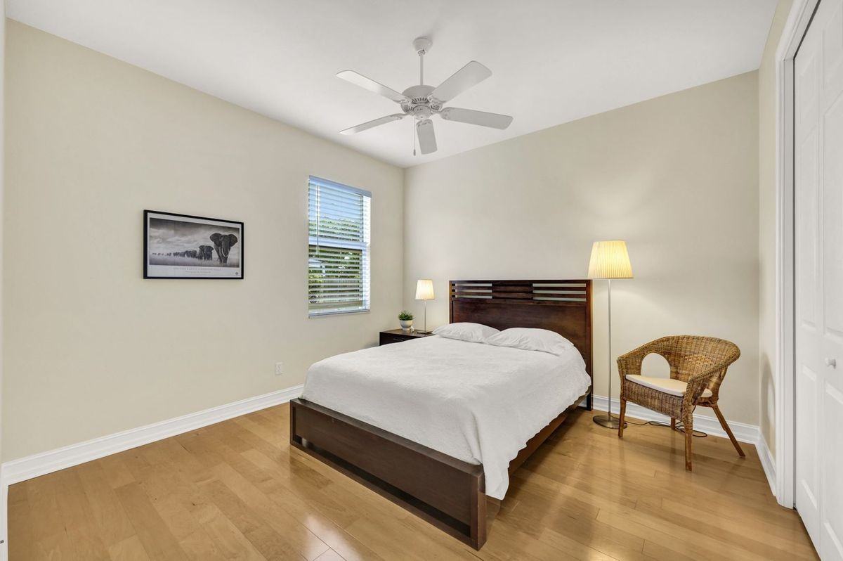 684 98th Ave N - Photo 6 of 28