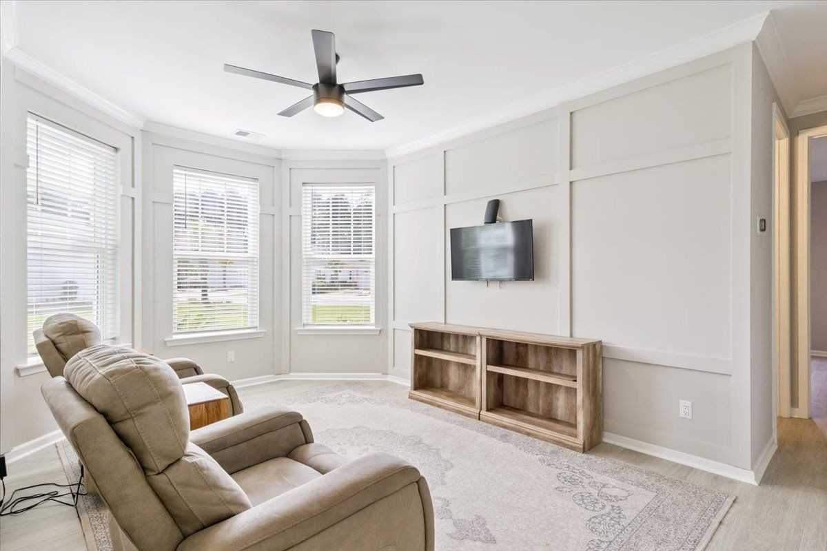 220 Landshark Blvd - Photo 5 of 9