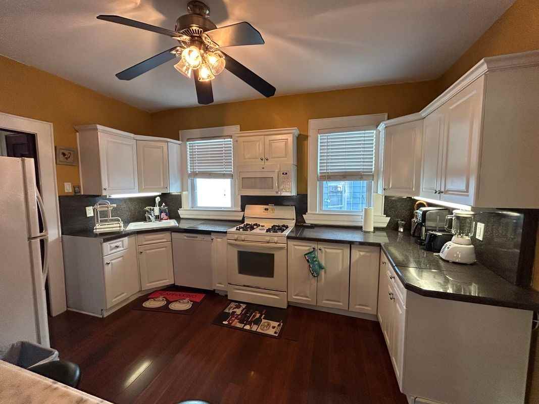 84 Crawford St - Photo 4 of 4