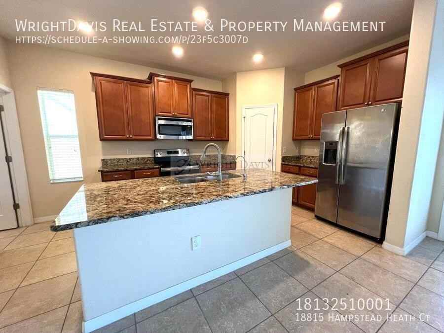 18815 Hampstead Heath Ct - Photo 6 of 31