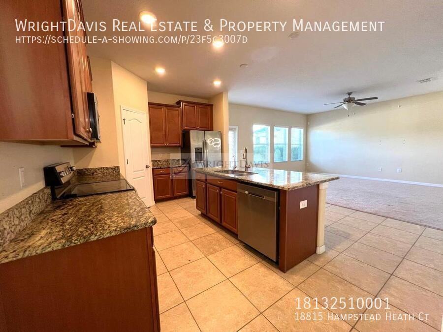 18815 Hampstead Heath Ct - Photo 7 of 31