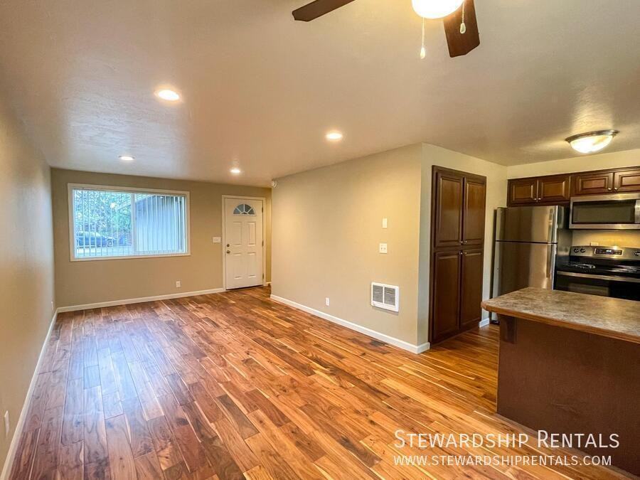 723 W Quinalt St - Photo 5 of 22