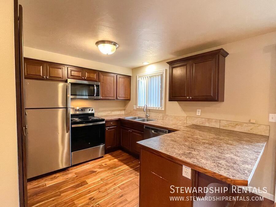 723 W Quinalt St - Photo 6 of 22