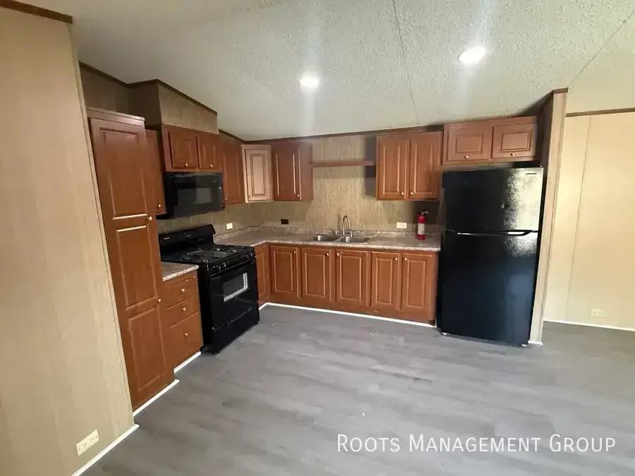 1711 S Chester St #44 - Photo 5 of 24