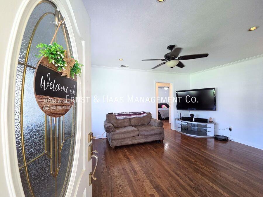 4415 Petaluma Ave - Photo 2 of 17