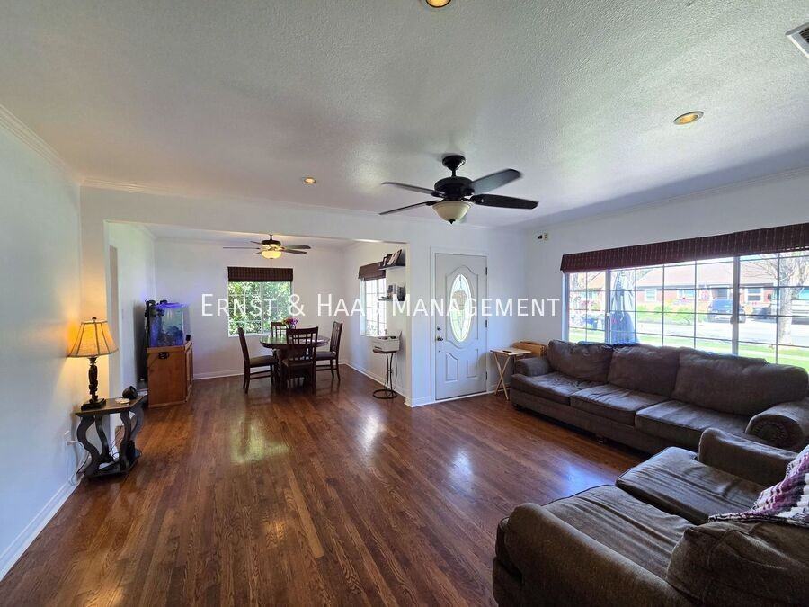 4415 Petaluma Ave - Photo 3 of 17