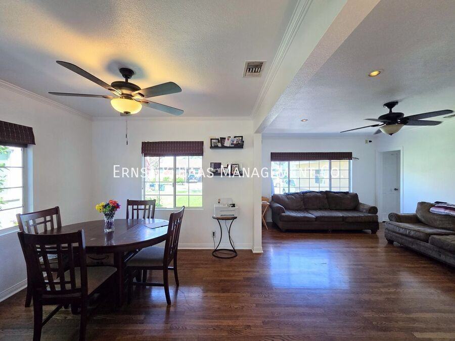 4415 Petaluma Ave - Photo 5 of 17