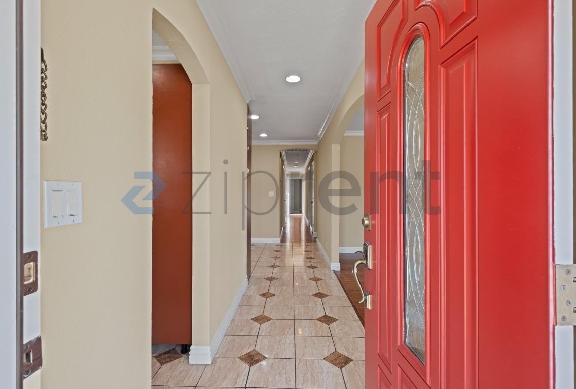 3019 Paine Ct - Photo 5 of 29