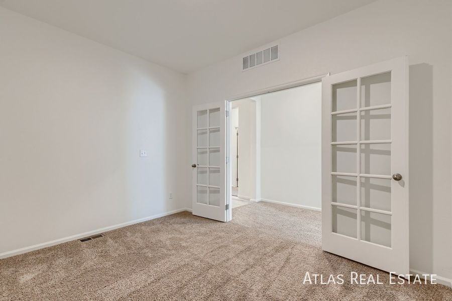 987 Cascade Falls St - Photo 5 of 16