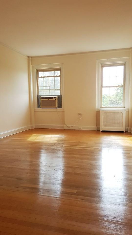 3925 Beech Ave - Photo 5 of 15